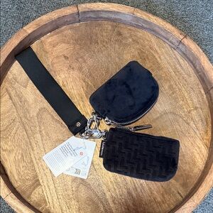 Lululemon Black Duel pouch velvet Wristlet